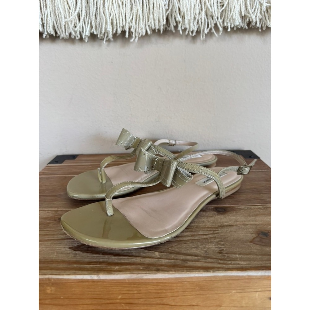L.K. Bennett Bondi Gray Khaki Patent Leather Bow Thong Sandals Size 38.5/ US 8.5